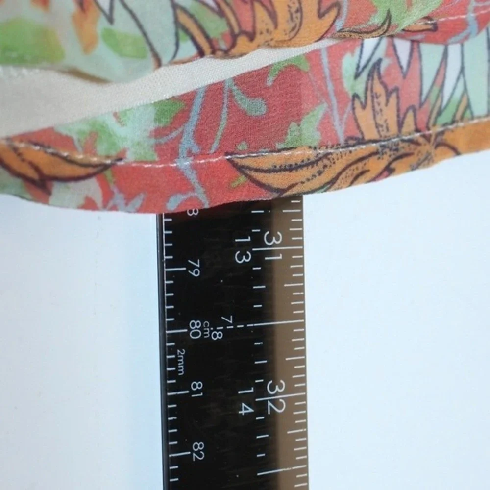 Gianni Bini Romper Botanical Print V-Neck Tie Waist Size S‎ Multicolor